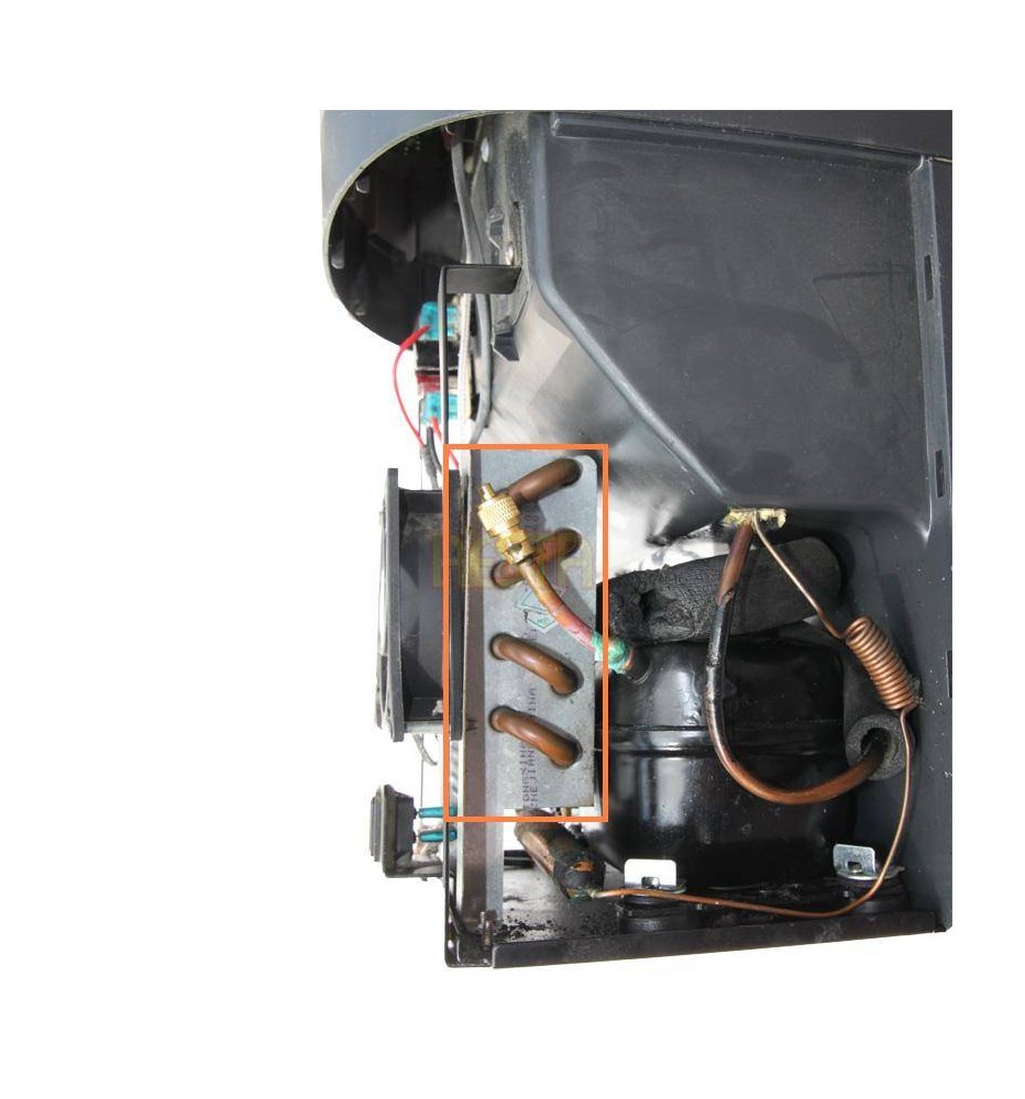 Condenseur pour réfrigérateur IndelB TB15, TB18 séparateur en métal frigo